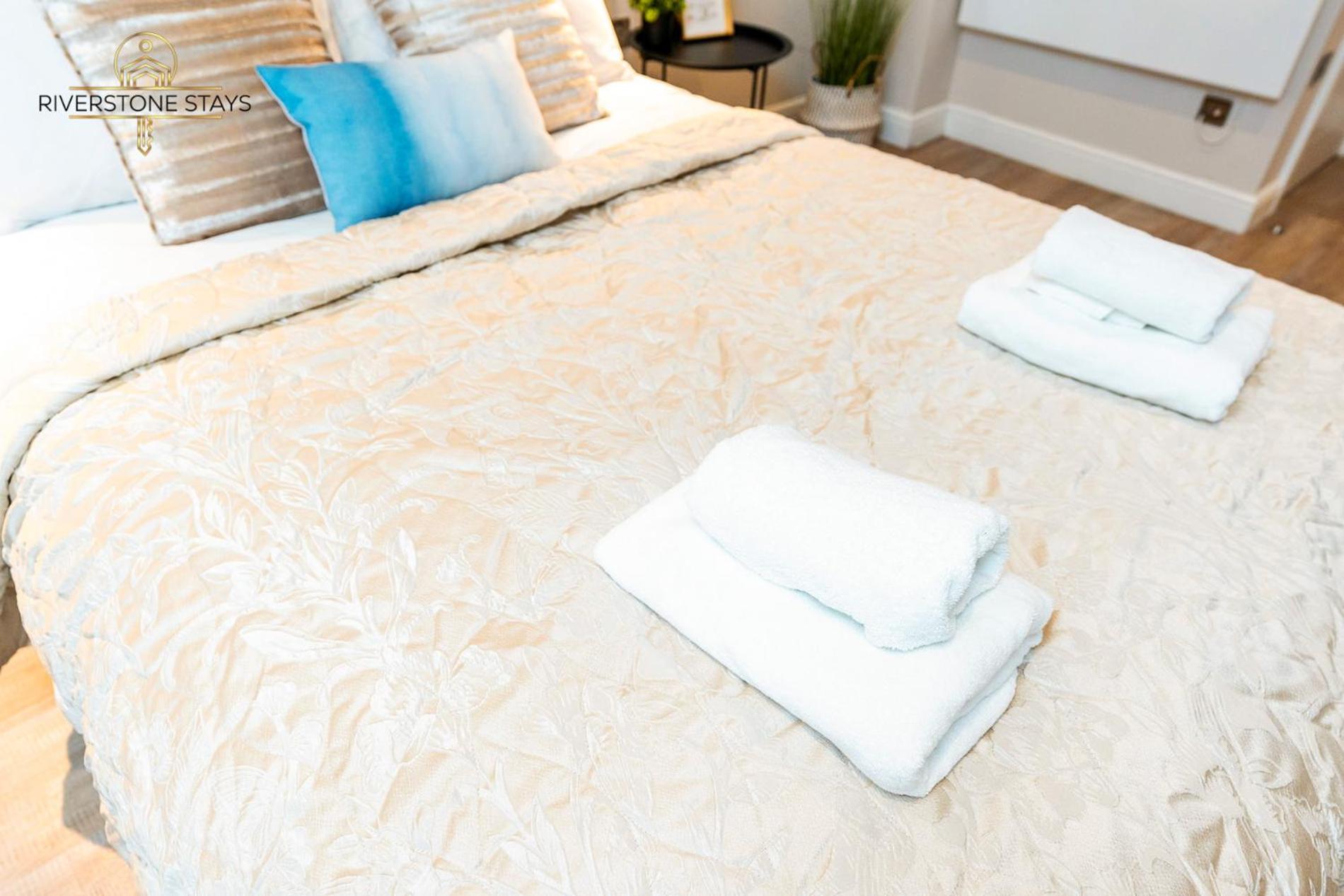 Exceptional & Gorgeous Interior & King Size Bed Appartamento