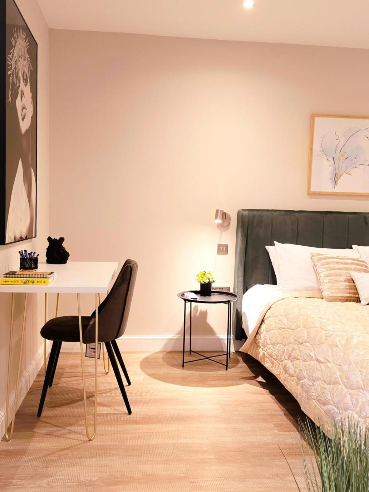 Apartment Exceptional & Gorgeous Interior & King Size Bed Leeds (West Yorkshire)
